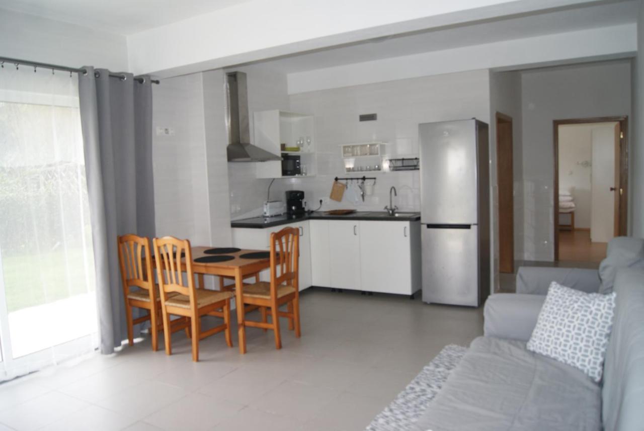Apartamentos Praia Do Almoxarife Horta  Exteriör bild