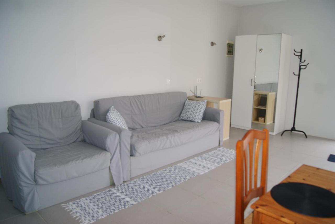 Apartamentos Praia Do Almoxarife Horta  Exteriör bild