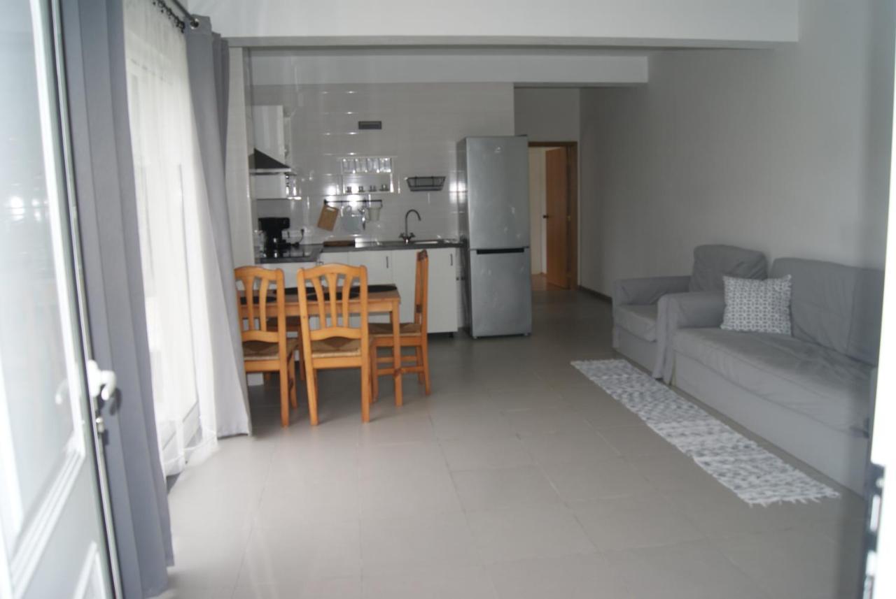 Apartamentos Praia Do Almoxarife Horta  Exteriör bild